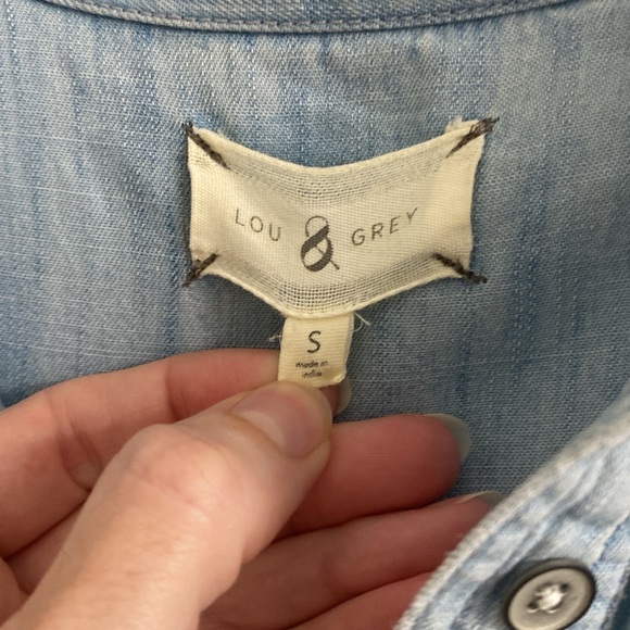 Half-button chambray blouse - Picture 4 of 9